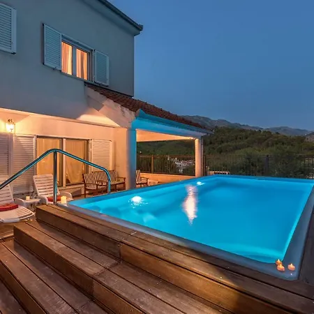 Holiday Home Harmony Zrnovnica Exterior photo