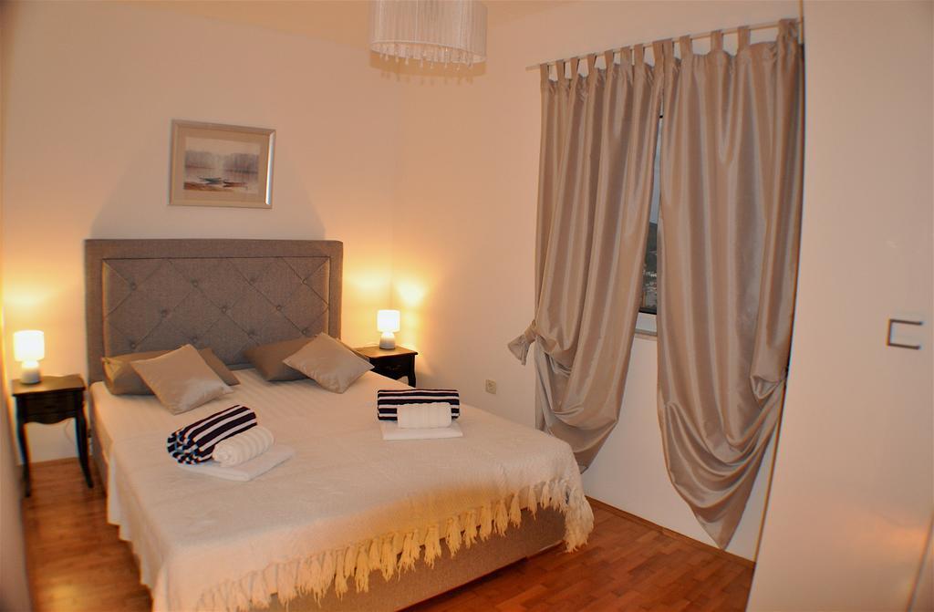 Holiday home Holiday Harmony Zrnovnica